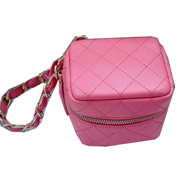 2022Ss Womens Clutch Mini Quilted Box Lambskin Vanity Bags Classical Peach White Black Cosmetic Case Large Capacity Outdoor Sacoche Purse 11CM Designer Totes
2022Ss Womens Clutch Mini Quilted Box Lambskin Vanity Bags Classical Peach White Black Cosmetic Case Large Capacity Outdoor Sacoche Purse 11CM Designer Totes