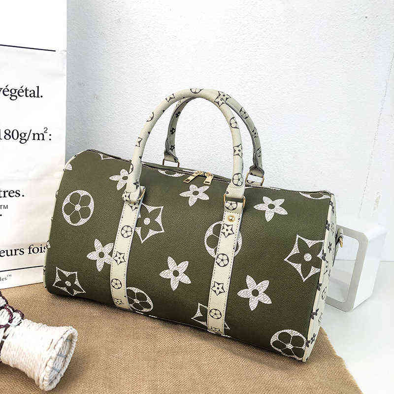 2022 spring new fashion men's Single Shoulder Messenger portable travel bag women's printed Yoga Fitness short distance travel bag, Brown
2022 spring new fashion men's Single Shoulder Messenger portable travel bag women's printed Yoga Fitness short distance travel bag, Brown