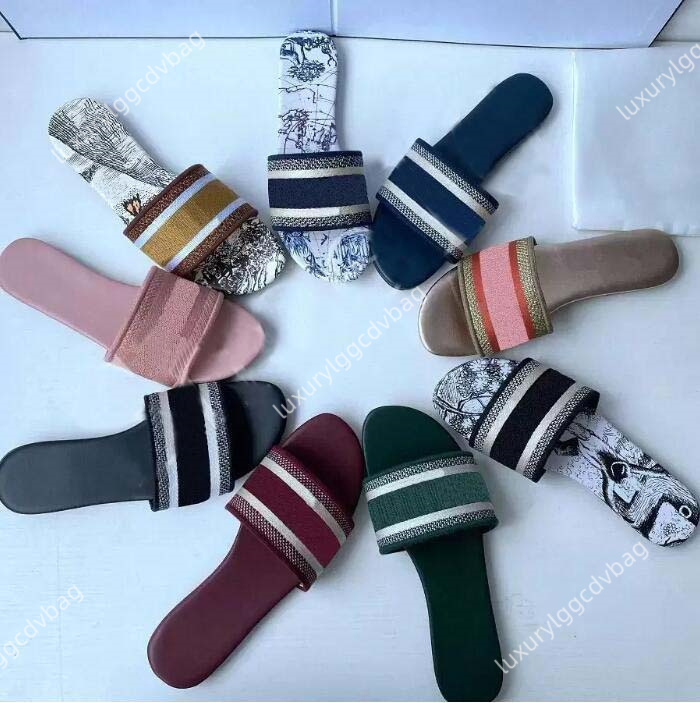 Paris Embroidered Dazzle slipper women scuffs summer beach striped flip flops flat Slide Slippers sandals Designers Embroidery letters
Paris Embroidered Dazzle slipper women scuffs summer beach striped flip flops flat Slide Slippers sandals Designers Embroidery letters