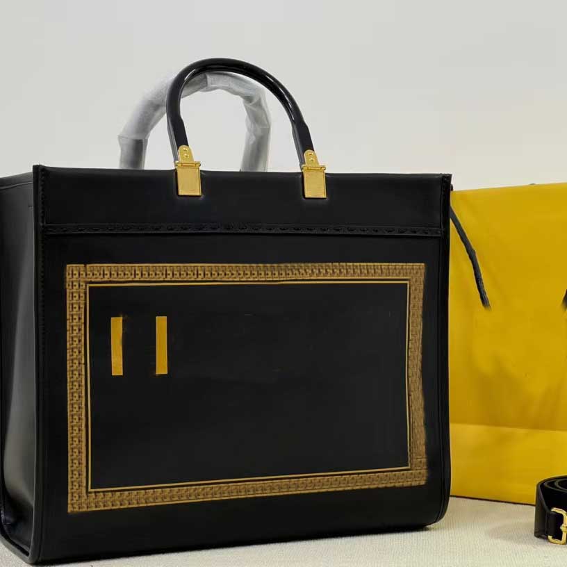 Wholesale Fashion women top luxury designer bag leather handbag messenger cross Shoulder Bags Handbag evening wear, Black
Wholesale Fashion women top luxury designer bag leather handbag messenger cross Shoulder Bags Handbag evening wear, Black