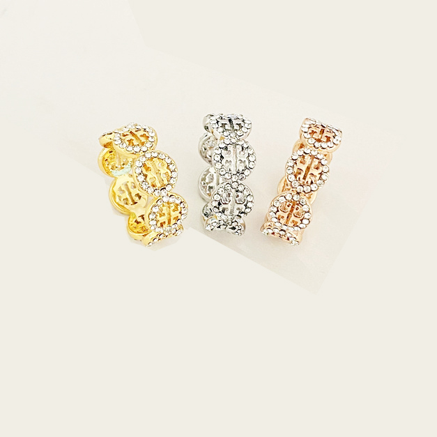 Top Quality Rings Popular Real 18K Gold/Silver/Rose Gold Plated Rhinestone Cluster Cocktail Hollow Brand Letter Ring
Top Quality Rings Popular Real 18K Gold/Silver/Rose Gold Plated Rhinestone Cluster Cocktail Hollow Brand Letter Ring