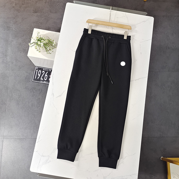 Monclair Small Logo Classic Basic mens pant France Luxury Brand sweatpants Spring and Summer 2022 casual pants, Supplement (not shipped separately)
Monclair Small Logo Classic Basic mens pant France Luxury Brand sweatpants Spring and Summer 2022 casual pants, Supplement (not shipped separately)