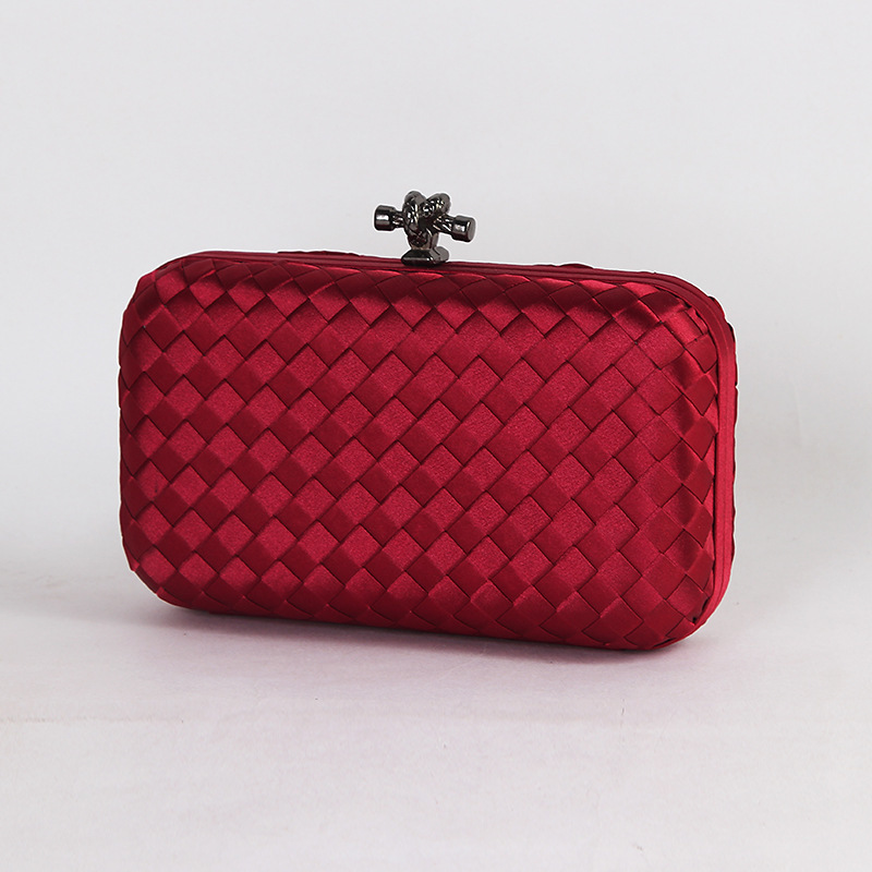 Retro Designer Handmade Small Woven Clutch Banquet Handbag Lady Women s Silk Flap Chain Crochet Hand Bag Dinner Party 220527, Dark grey
Retro Designer Handmade Small Woven Clutch Banquet Handbag Lady Women s Silk Flap Chain Crochet Hand Bag Dinner Party 220527, Dark grey