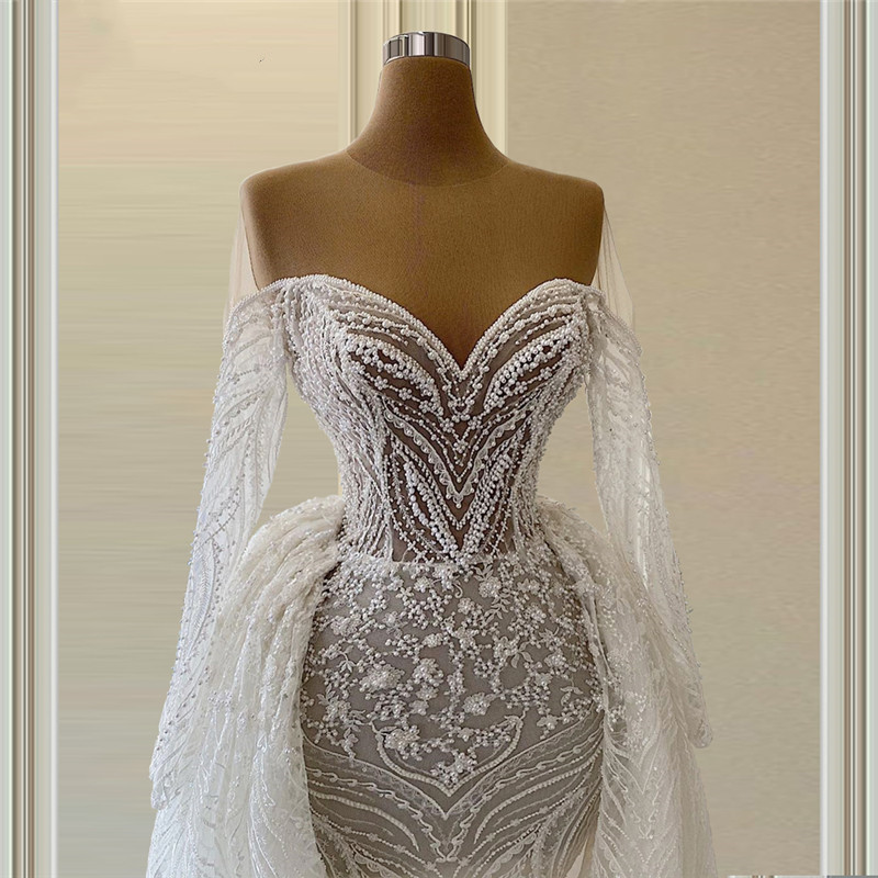 Elegant Ball Gown Wedding Dress Long Sleeves Strapless Deep V Neck Appliques Lace Off Shoulder Illusion Custom Made Bridal Dresses Floor Length Robe