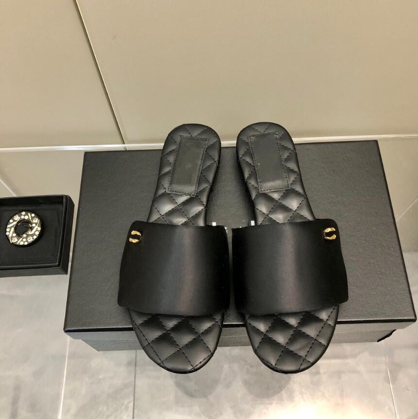 Fashion flat sandals slippers slides Summer square head straw woven sponge cake Muller slippers women wear heel cross belt C32001, Box
Fashion flat sandals slippers slides Summer square head straw woven sponge cake Muller slippers women wear heel cross belt C32001, Box