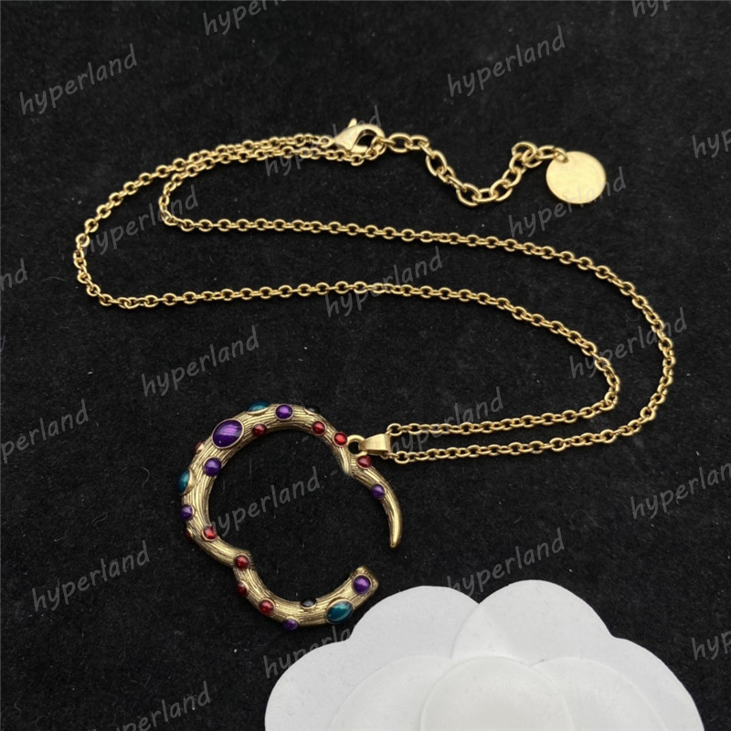 Hip Hop Vintage Pendants Necklaces For Men Women Designer Bronze Gold Neckwear Womens Jewelry Luxury Diamond Love Pearl Party Necklace
Hip Hop Vintage Pendants Necklaces For Men Women Designer Bronze Gold Neckwear Womens Jewelry Luxury Diamond Love Pearl Party Necklace
