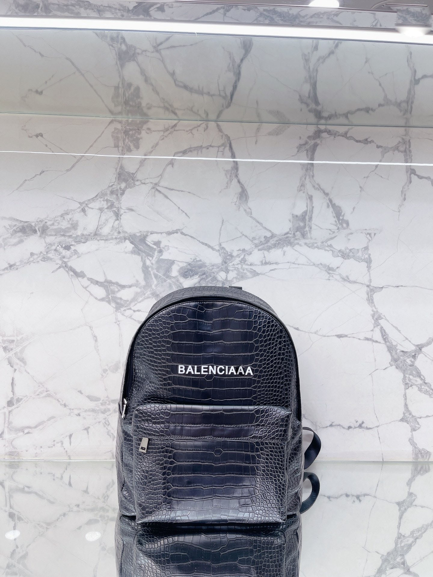 Backpack Designer Backpacks Men's And Women's 5A-High Quality Leather School Bags Shopping Large-capacity, Black
Backpack Designer Backpacks Men's And Women's 5A-High Quality Leather School Bags Shopping Large-capacity, Black
