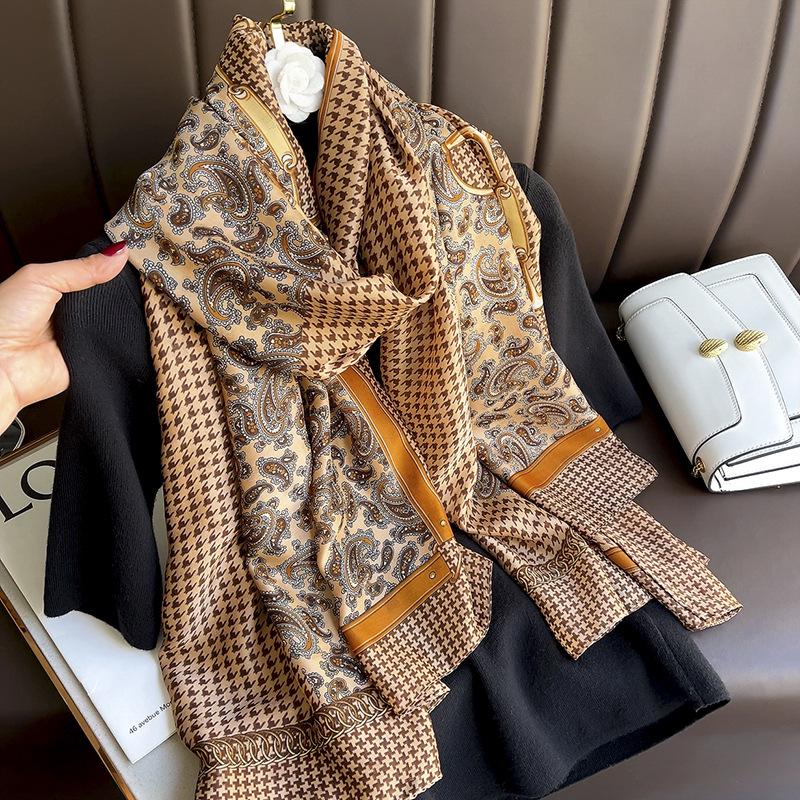 Scarves Brand Cashew Flowers Designer Silk Scarf Female Foulard Bandana Long Shawls Wraps Winter Neck Pashmina Lady Hijab LuxuryScarves
Scarves Brand Cashew Flowers Designer Silk Scarf Female Foulard Bandana Long Shawls Wraps Winter Neck Pashmina Lady Hijab LuxuryScarves