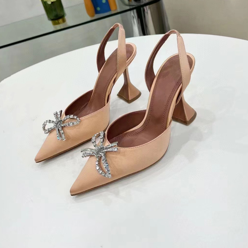 Amina muaddi Begum Crystal-Embellished buckle stain Pumps shoes spool Heels sandals women's Luxury Designers Dress shoe Evening Slingback78, Sky blue
Amina muaddi Begum Crystal-Embellished buckle stain Pumps shoes spool Heels sandals women's Luxury Designers Dress shoe Evening Slingback78, Sky blue