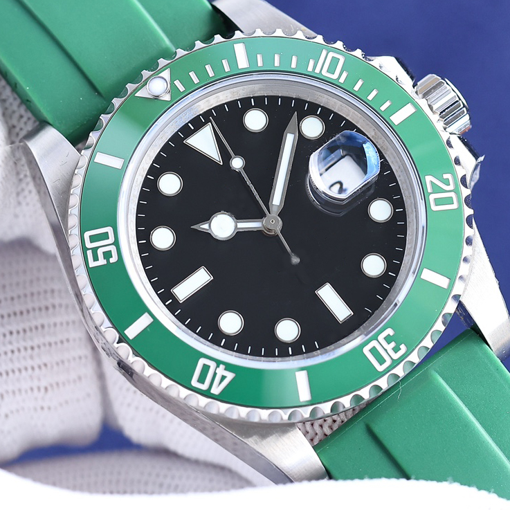 SW Luxury men's watch green dial 41mm diver super blue luminous sapphire ceramic ring strong light absorption calendar window
SW Luxury men's watch green dial 41mm diver super blue luminous sapphire ceramic ring strong light absorption calendar window