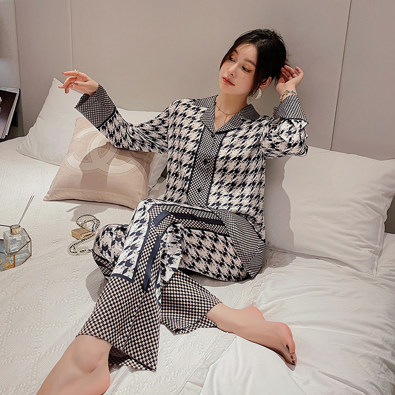 Women's Pajamas Set Silk Like Homewear V Neck Sleepwear Contrast Color Houndstooth Casual Nightwear Femme, White
Women's Pajamas Set Silk Like Homewear V Neck Sleepwear Contrast Color Houndstooth Casual Nightwear Femme, White