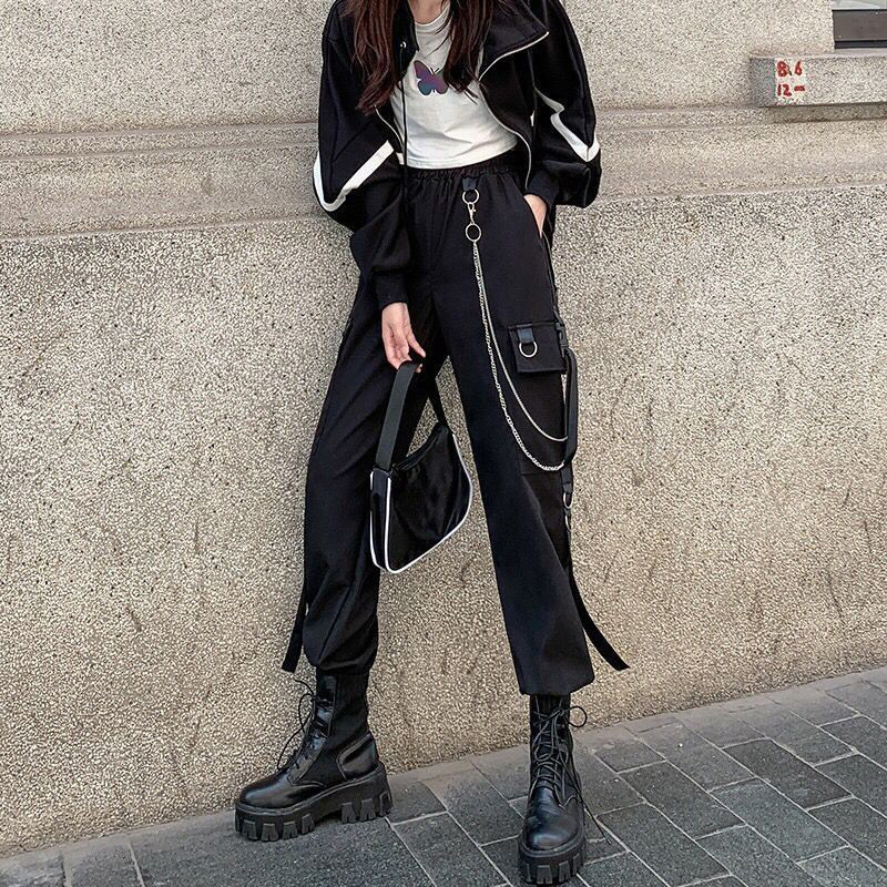 Gothic Women Cargo Pants Black Joggers High Waisted Harajuku Harem Punk Goth Techwear Chain Trousers Female Hip Hop 220325