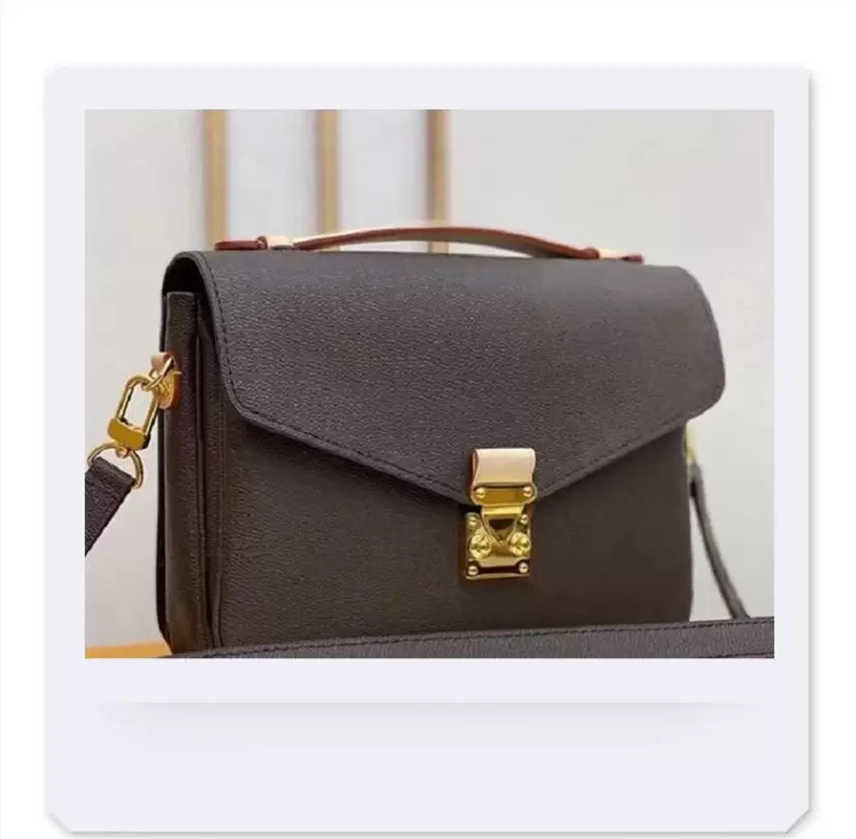 2022 New Fashion Wallets Designer Bags Ladies Handbags Shoulder Bags Leather Handbag Scarf Charm High Quality Shoulder Handbags Shoulder, Brown grid
2022 New Fashion Wallets Designer Bags Ladies Handbags Shoulder Bags Leather Handbag Scarf Charm High Quality Shoulder Handbags Shoulder, Brown grid