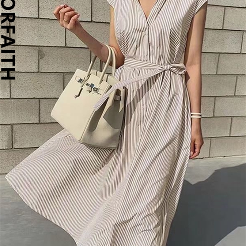 Colorfaith Women Striped Reglan Sleeve Shirt Dress Spring Summer Korean Fashion Lace Up Elegant Long Dresses DR1970 226014, Blue
Colorfaith Women Striped Reglan Sleeve Shirt Dress Spring Summer Korean Fashion Lace Up Elegant Long Dresses DR1970 226014, Blue