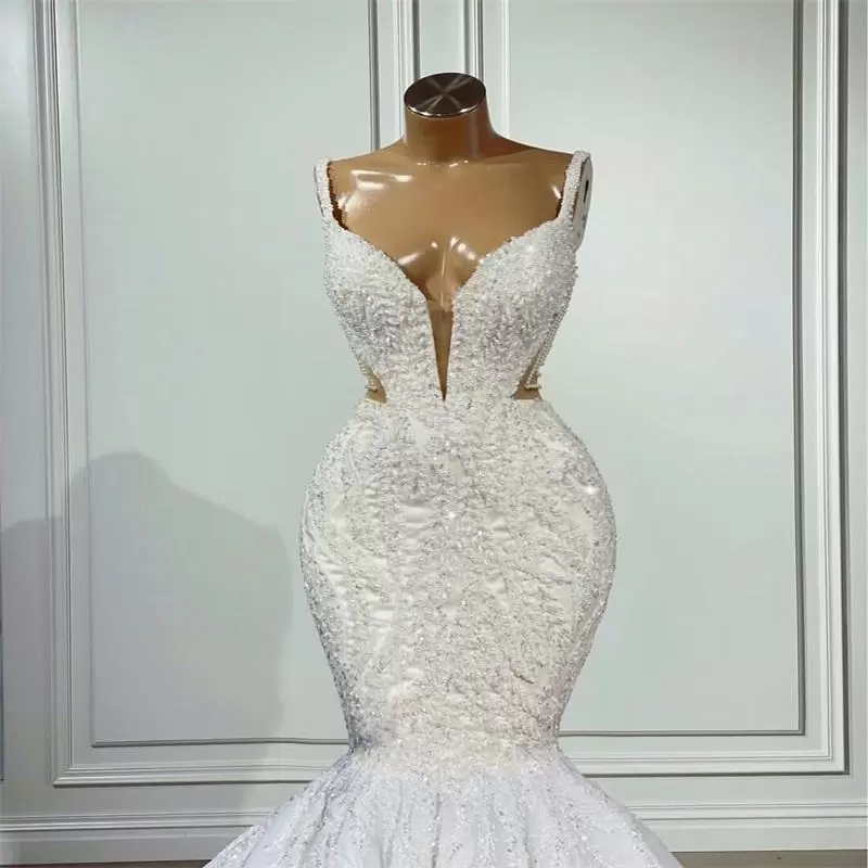 Urious Sexy Crystal Beading Lace Mermaid Wedding Dresses Bridal Gowns Embroidery Spaghetti V Neck Sweep Train Robe De Mariage