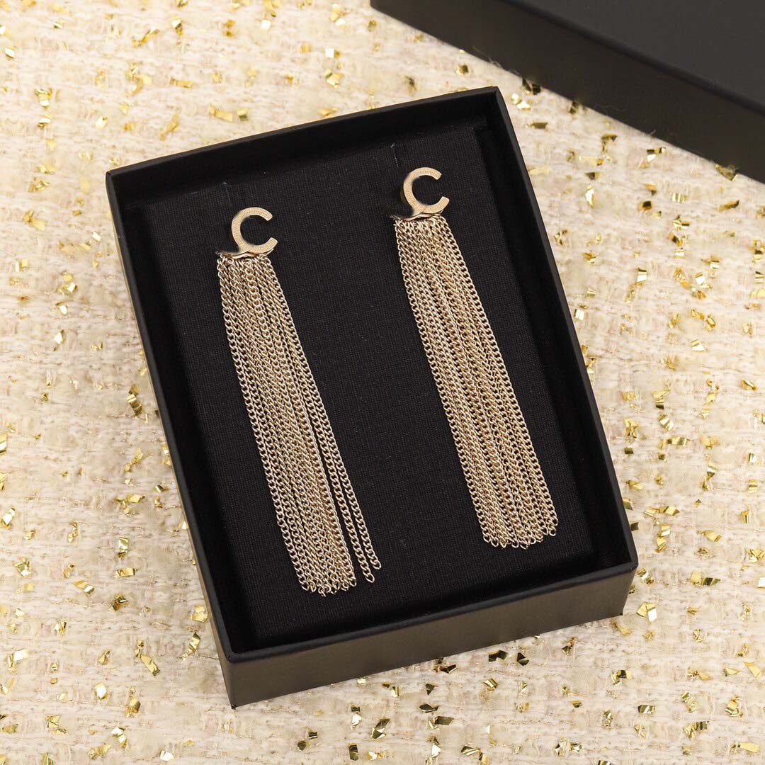2022 Top quality Charm drop earring tassel design in 18k gold plated for women wedding jewelry gift have box stamp PS7580
2022 Top quality Charm drop earring tassel design in 18k gold plated for women wedding jewelry gift have box stamp PS7580