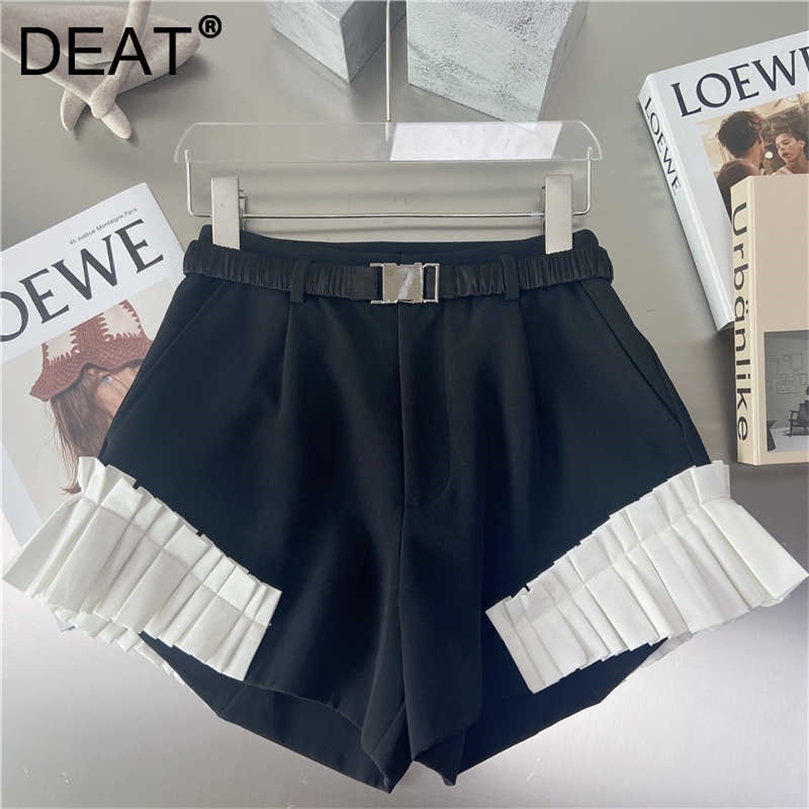 DEAT Women Black Patchwork Pleated Belt Shorts Arrivals High Waist Temperamnet Fashion Spring Summer 11D1028 210709
DEAT Women Black Patchwork Pleated Belt Shorts Arrivals High Waist Temperamnet Fashion Spring Summer 11D1028 210709