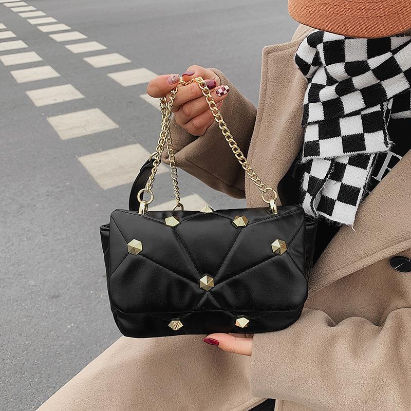 Evening Bags Korean Fashion Texture Rivet Small Square Bag High Quality Trend Versatile One Shoulder Women's Chain Messenger BagsEvening, White
Evening Bags Korean Fashion Texture Rivet Small Square Bag High Quality Trend Versatile One Shoulder Women's Chain Messenger BagsEvening, White