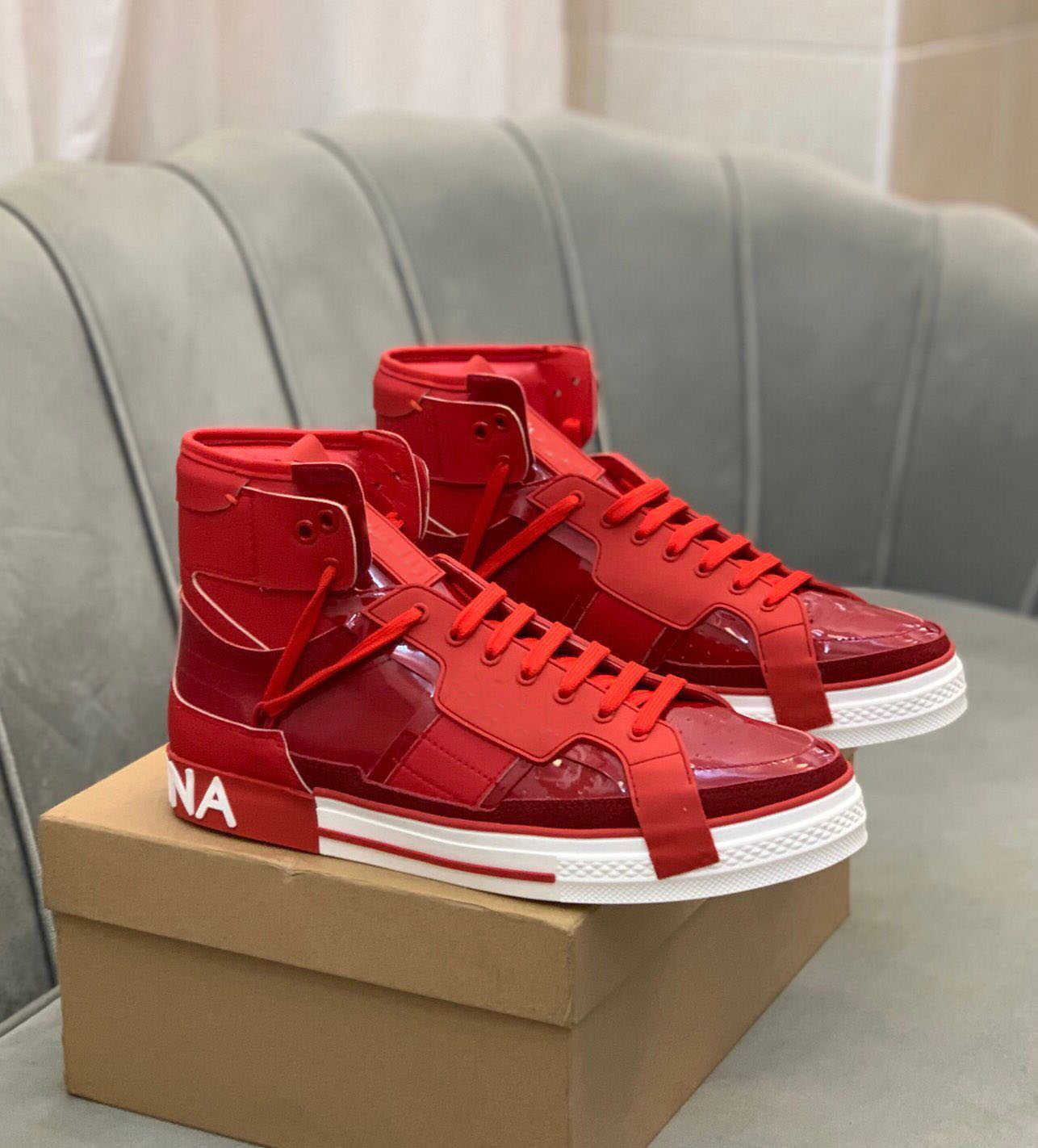 Luxurious Brand Calfskin Custom 2.Zero High-top Sneakers Shoes Men Rubber Sole Comfort Outdoor Runner Sports Man Skateboard Walking EU38-46
Luxurious Brand Calfskin Custom 2.Zero High-top Sneakers Shoes Men Rubber Sole Comfort Outdoor Runner Sports Man Skateboard Walking EU38-46