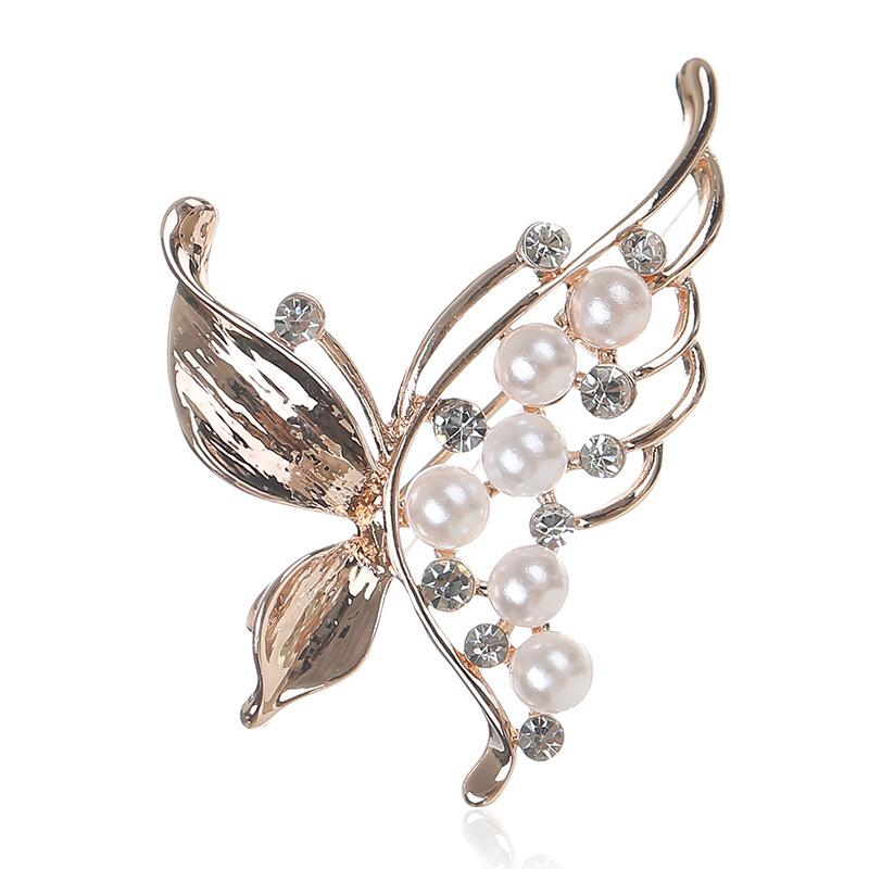 Pins Brooches Hollow Asymmetry Butterfly For Women Pearl Insect Brooch Fashion Jewelry Accessories Good GiftPins
Pins Brooches Hollow Asymmetry Butterfly For Women Pearl Insect Brooch Fashion Jewelry Accessories Good GiftPins