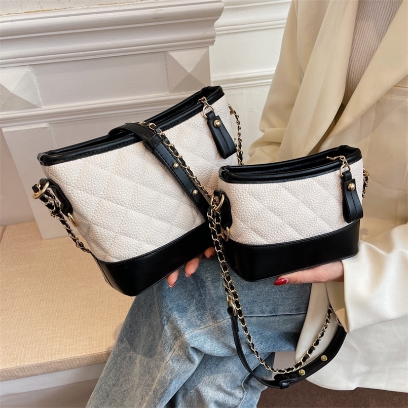 Top Bucket Shoulder For Classic Diamond Quilted Chain Two Strap Crossbody s Design Fashion Bag Women Leather 220616, White shoulder bag
Top Bucket Shoulder For Classic Diamond Quilted Chain Two Strap Crossbody s Design Fashion Bag Women Leather 220616, White shoulder bag