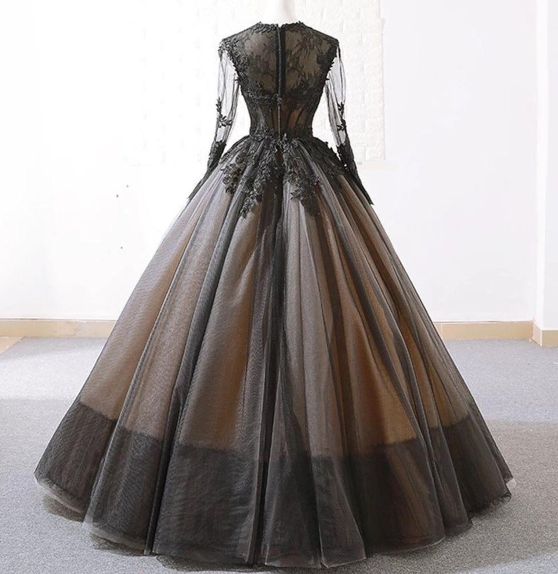 Retro Gothic Black Wedding Dress Vintage Corset A Line Bridal Gowns Lace Appliques Long Sleeve Floor Length Bride Dresses 2022 Autumn Robes De Mariage