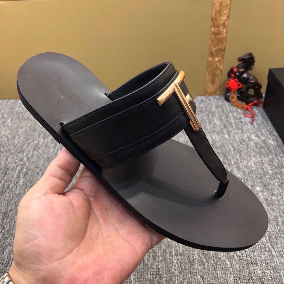 Summer Design Sandals Mens Rubber Flat T-F slipper Non-Slip Classic Slippers Casual Walking Flip Flops