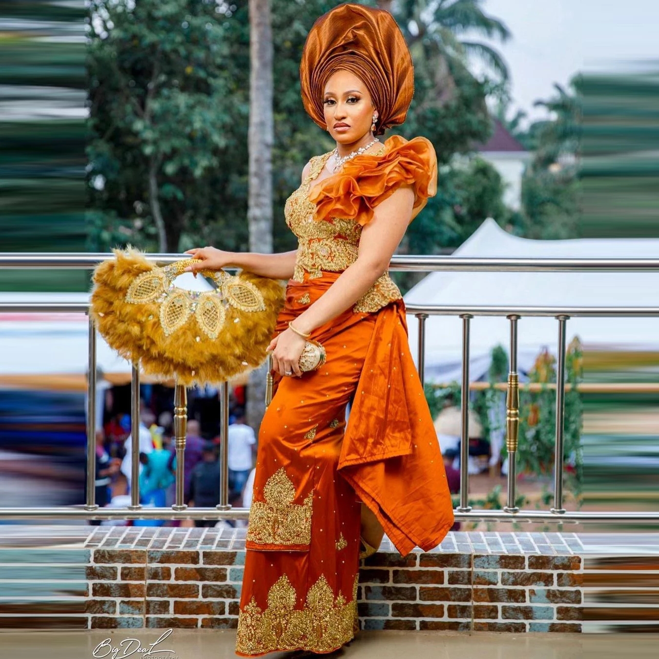 Aso Ebi Orange Satin Mermaid Evening Dresses With Puff Sleeves Ruffles Gold Lace Appliques Custom Made Plus Size Long Prom Party Dressin 0431
