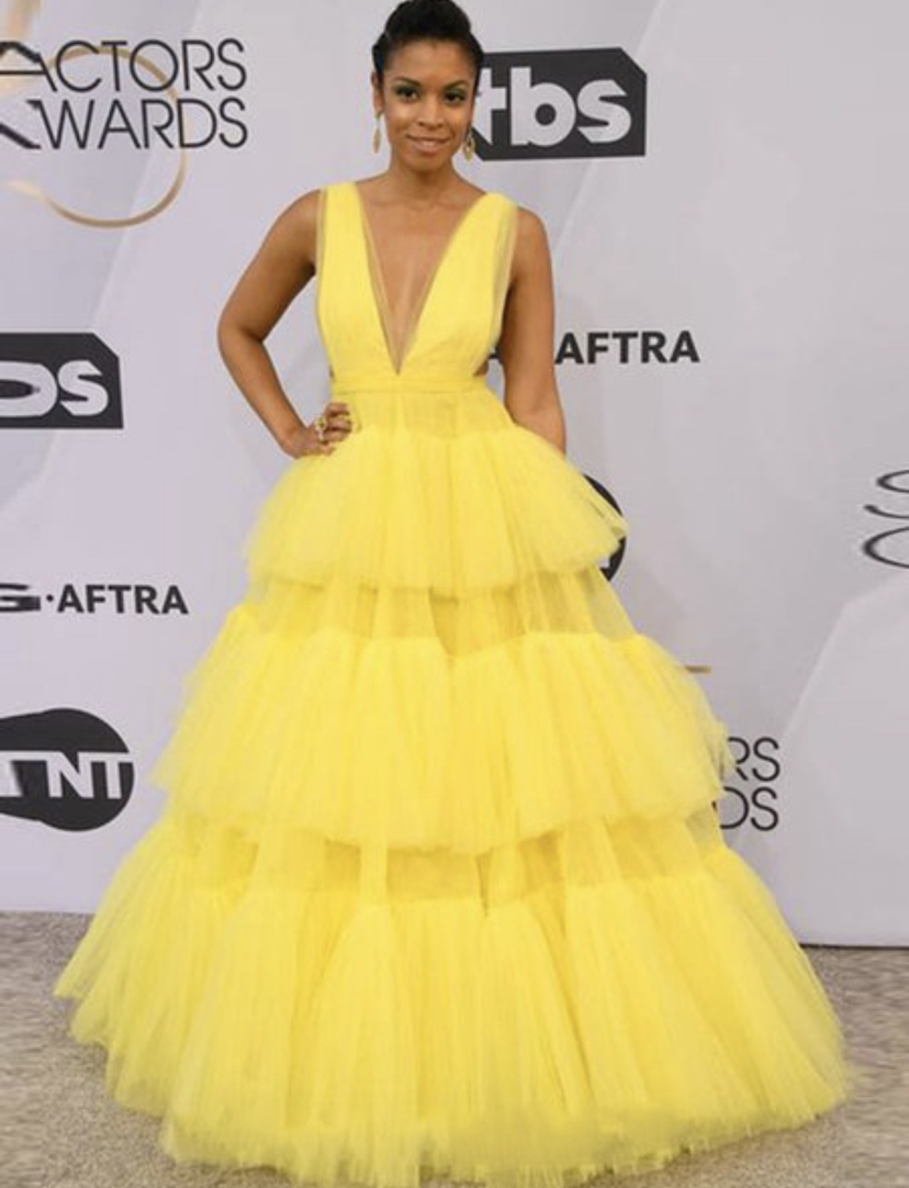 2022 Plus Size Arabic Aso Ebi Yellow A-line Sexy Prom Dresses Deep V-neck Evening Formal Party Second Reception Birthday Engagement Gowns Dress ZJ222, Gold
2022 Plus Size Arabic Aso Ebi Yellow A-line Sexy Prom Dresses Deep V-neck Evening Formal Party Second Reception Birthday Engagement Gowns Dress ZJ222, Gold