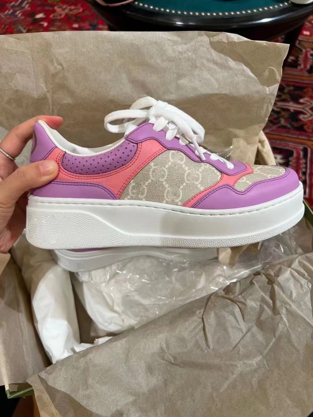 2022 new casual shoes men and women have a good day white red midsole UV reaction cactus Jack Black triple size 36-45, Ocean blue
2022 new casual shoes men and women have a good day white red midsole UV reaction cactus Jack Black triple size 36-45, Ocean blue