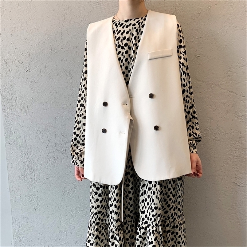 Large size M3XL Korean version suit vest women's short spring loose Vneck fashion jacket women L220812, Apricot
Large size M3XL Korean version suit vest women's short spring loose Vneck fashion jacket women L220812, Apricot