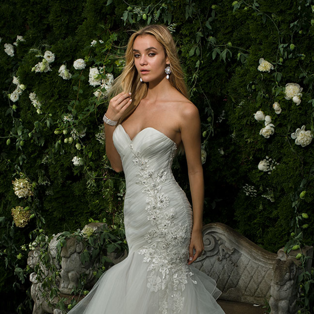 Mermaid Wedding Dress Sleeveless Strapless Sweetheart Lace Elegant Appliques Sequins Floor Length Elegant 3D Lace Bridal Gowns Custom Made Vestido de 