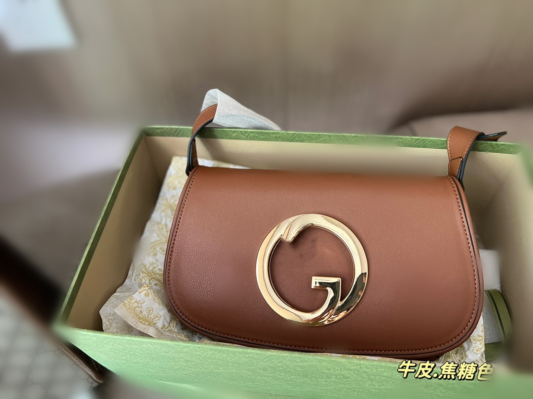 NEW Designer Round Interlock Double G Totes Shoulder Backpack Boutique Bag Wallet Portable Crossbody Shoulder Letter bag, White
NEW Designer Round Interlock Double G Totes Shoulder Backpack Boutique Bag Wallet Portable Crossbody Shoulder Letter bag, White