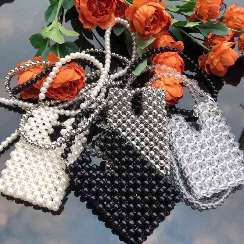 Evening Bags Women Shoulder Beading Fashion Small Ladies Crossbody Bag Pearl Summer Casual Female Handbags Flat Candy Girl Purses Spring 220407, White
Evening Bags Women Shoulder Beading Fashion Small Ladies Crossbody Bag Pearl Summer Casual Female Handbags Flat Candy Girl Purses Spring 220407, White