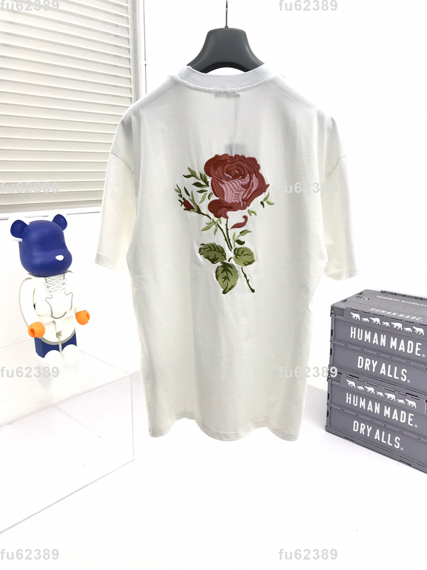 22ss Designer Tide T Shirts Chest Letter Sweatshirts Laminated Print Short Sleeve High Street Loose Oversize Casual T-shirt 100% Pure Cotton Tops for Men and Women 2086, Black(
22ss Designer Tide T Shirts Chest Letter Sweatshirts Laminated Print Short Sleeve High Street Loose Oversize Casual T-shirt 100% Pure Cotton Tops for Men and Women 2086, Black(