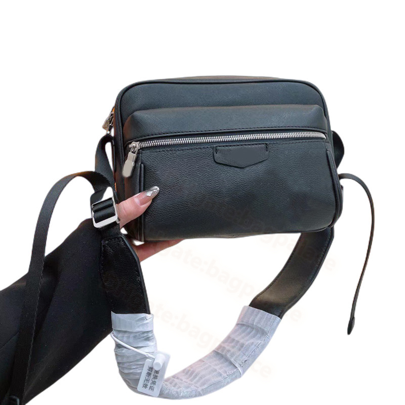 Simple Men Messenger Bags Women Shoulder Male Cross Body Man Classic Handbags Satchel Waterproof Exquisite And Durable Purse Boy Outdoor Luxurys Designers Bags, No bags
Simple Men Messenger Bags Women Shoulder Male Cross Body Man Classic Handbags Satchel Waterproof Exquisite And Durable Purse Boy Outdoor Luxurys Designers Bags, No bags