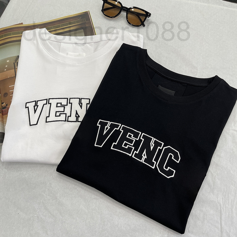 Women's Hoodies & Sweatshirts designer Correct version GVC new embroidery letter outline black and white short sleeved T-shirt simple fashion style lovers tee 7EI5, 2# packing bag
Women's Hoodies & Sweatshirts designer Correct version GVC new embroidery letter outline black and white short sleeved T-shirt simple fashion style lovers tee 7EI5, 2# packing bag