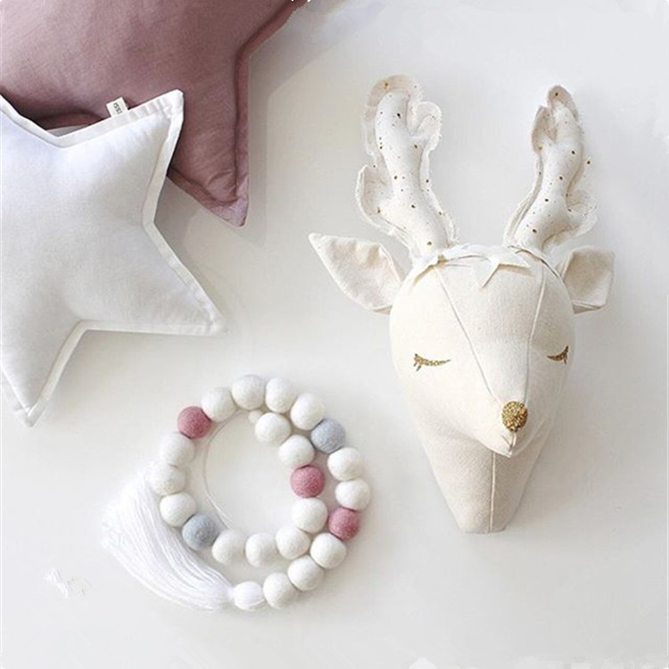 Plush Deer Head Trophy Wall Mount For Nursery Guest Cottage Stuffed Animal Baby Child Bedroom Decoration Wall Art Home Decor 220407