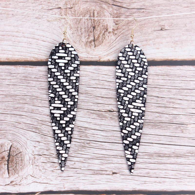 Dangle & Chandelier Minimalist Teardrop Genuine Leather Feather Long Drop Earrings For Women Light Weight Jewelry WholesaleDangle
Dangle & Chandelier Minimalist Teardrop Genuine Leather Feather Long Drop Earrings For Women Light Weight Jewelry WholesaleDangle