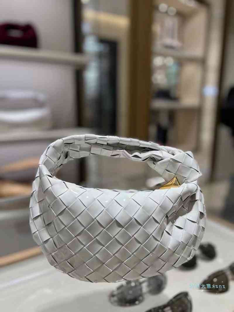 Venetas Bottegav Buy 22 Knitting Mini Jodie Knotted Armpit Bag Handbag for Women, Figure 4
Venetas Bottegav Buy 22 Knitting Mini Jodie Knotted Armpit Bag Handbag for Women, Figure 4