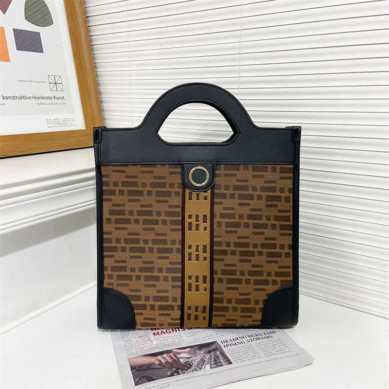 Designer Handbag for Women 2 Set Composite Bag Tote Purse With Strap Crossbody Ladies Fashion Top Quality Wallet Cross body Shoulder Bags 5596, Brown
Designer Handbag for Women 2 Set Composite Bag Tote Purse With Strap Crossbody Ladies Fashion Top Quality Wallet Cross body Shoulder Bags 5596, Brown