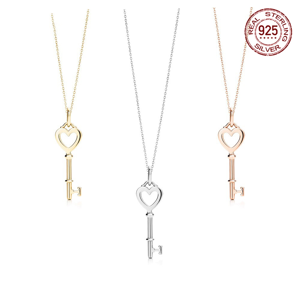 Couple Classic S925 Sterling Silver Charm Bracelets Heart Hollow Design Luxury Brand Key Series Necklace Party Gift For Girlfriend
Couple Classic S925 Sterling Silver Charm Bracelets Heart Hollow Design Luxury Brand Key Series Necklace Party Gift For Girlfriend