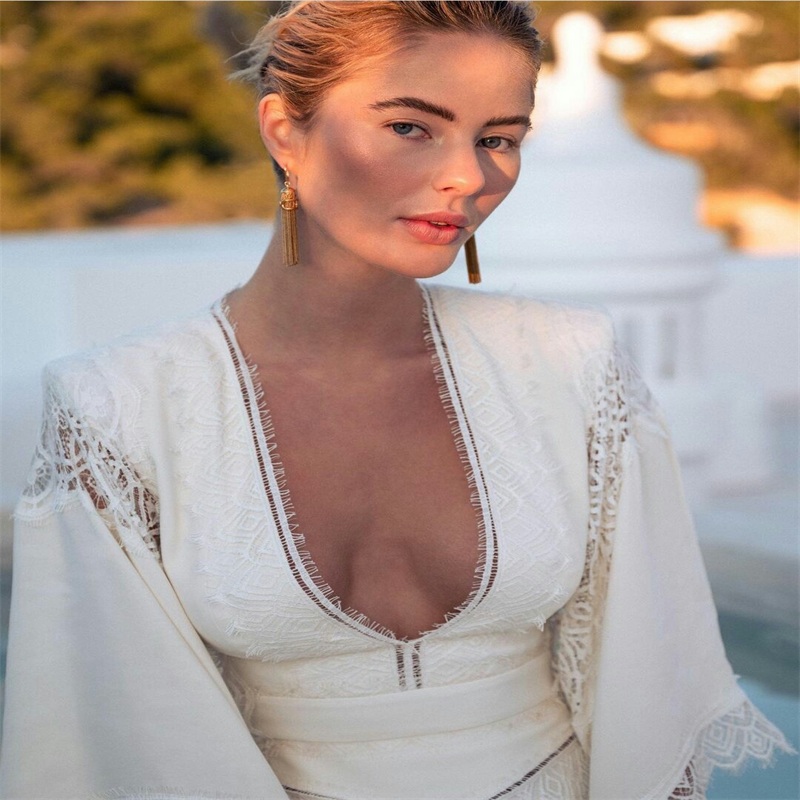 Boho jumpsuit Wedding Dresses Long Sleeves crochet lace Appliqued beach Bridal Gowns pant suit outfit Sexy Robes De Mariee