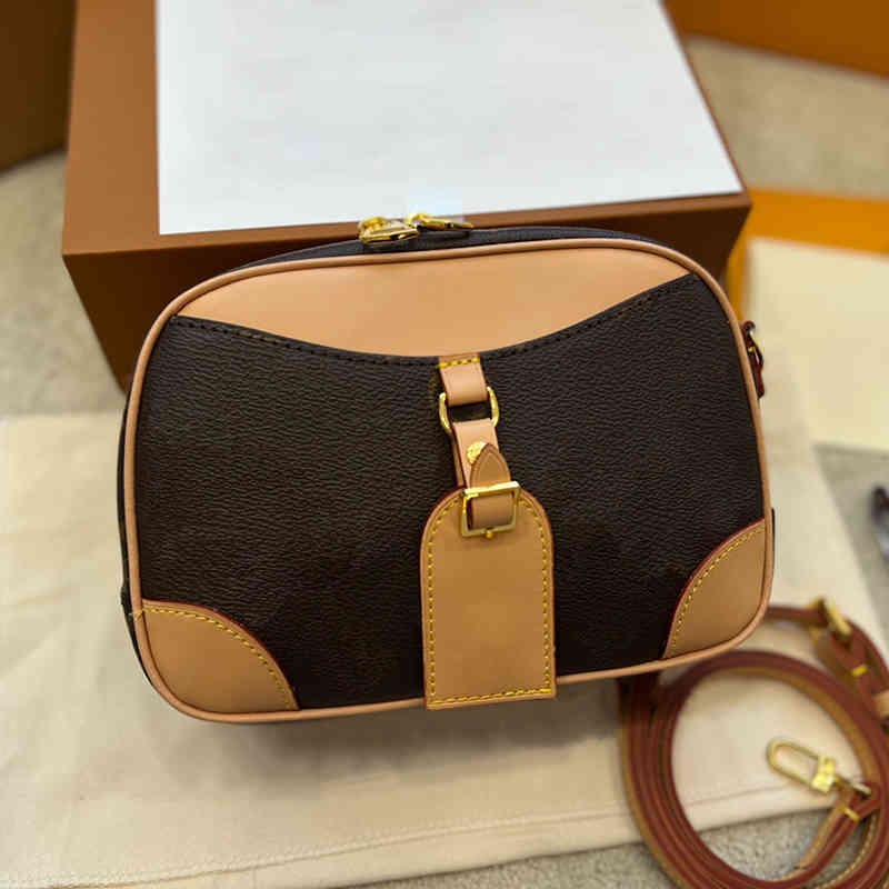 Camera Bags Mini Handbags Designer Women Fashion Color Matching Crossbody Shoulder Bag Purses Luxury Leather Tote 220812, Lbag brown
Camera Bags Mini Handbags Designer Women Fashion Color Matching Crossbody Shoulder Bag Purses Luxury Leather Tote 220812, Lbag brown