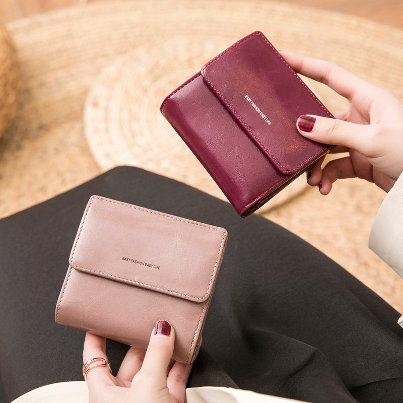 Wallets Spring And Summer Purse Female Students Korean Edition Fashion Retro Clasp Two Folding Ladies WalletWallets, Red
Wallets Spring And Summer Purse Female Students Korean Edition Fashion Retro Clasp Two Folding Ladies WalletWallets, Red
