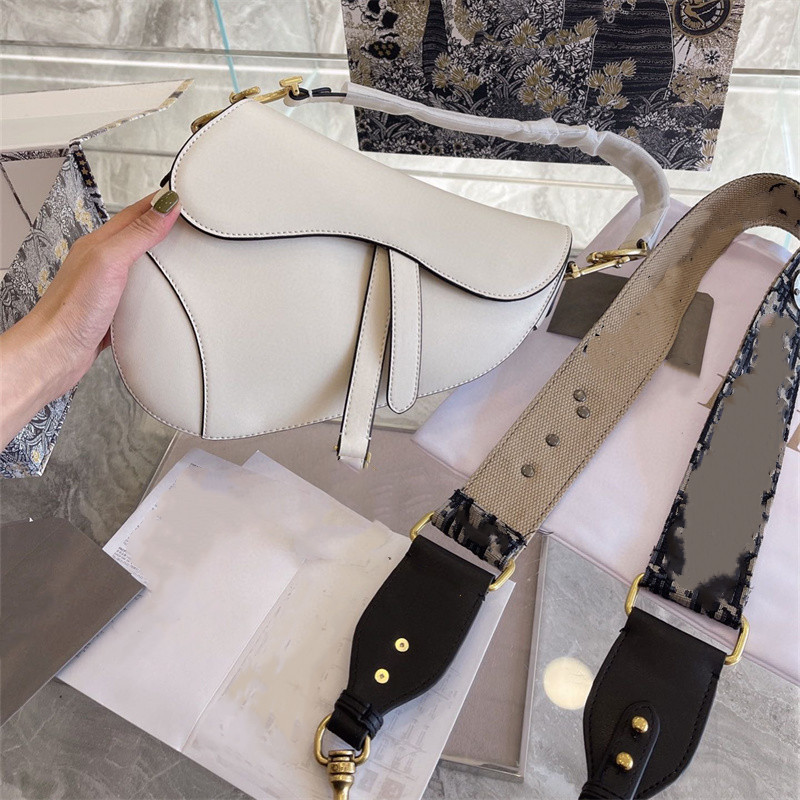 2022 High Quality bag Fashion Ladies Crossbody Shoulder Letter Pattern Simple Newest Style With Frame Dustproof, Y1s1l
2022 High Quality bag Fashion Ladies Crossbody Shoulder Letter Pattern Simple Newest Style With Frame Dustproof, Y1s1l