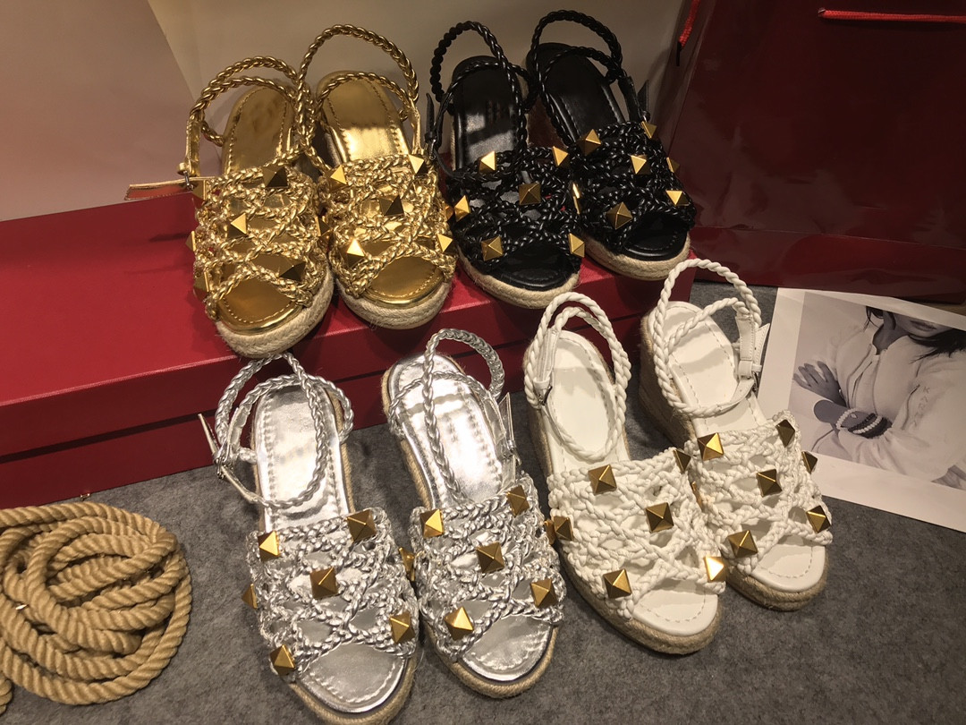 New brand sandal hemp rope rivet design ladies solid color high heels, Silver
New brand sandal hemp rope rivet design ladies solid color high heels, Silver