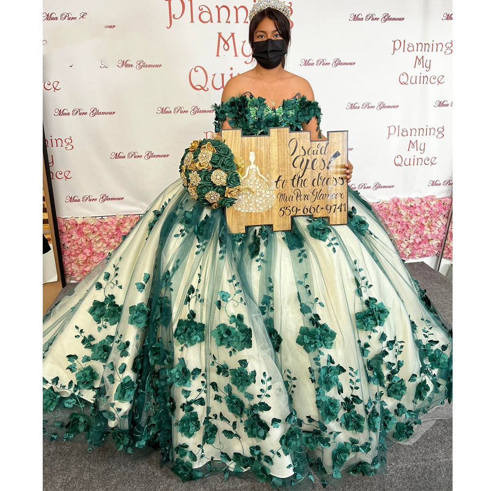 Emerald Green Princess Quinceanera Dresses 3D Flowers Beads Lace-up Applique Sweet 15 16 Prom Dress Party Wear Xv Anos