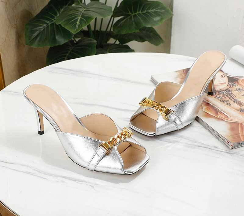 Elegant temperament outer wear Baotou pointed sandals and slippers women 2020 spring bow patent leather stiletto high heel half slippers