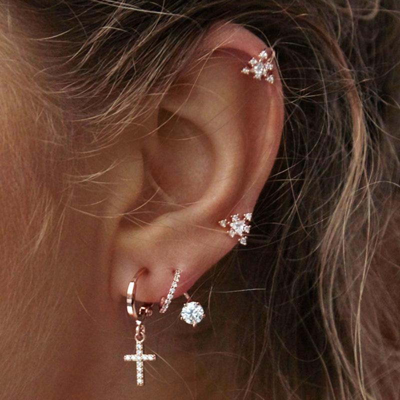 Clip-on & Screw Back High Quality Delicate 925 Sterling Silver Paved Tiny CZ Flower Ear Cuff Earring Women Cute Girl Fashion Party Jewelry G
Clip-on & Screw Back High Quality Delicate 925 Sterling Silver Paved Tiny CZ Flower Ear Cuff Earring Women Cute Girl Fashion Party Jewelry G